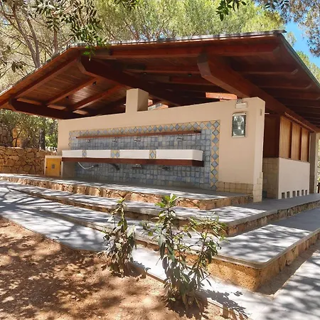 キャンプ場 Porto Sosalinos カーラ・リベロット