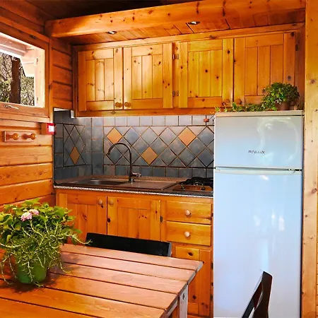 キャンプ場 Porto Sosalinos カーラ・リベロット